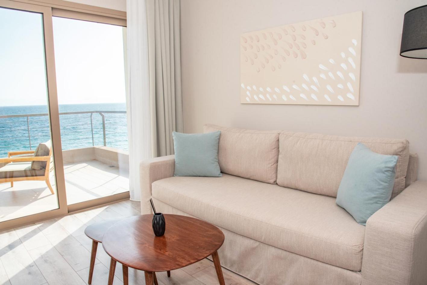 Kaiser Luxury Suites 아킬레이온 외부 사진
