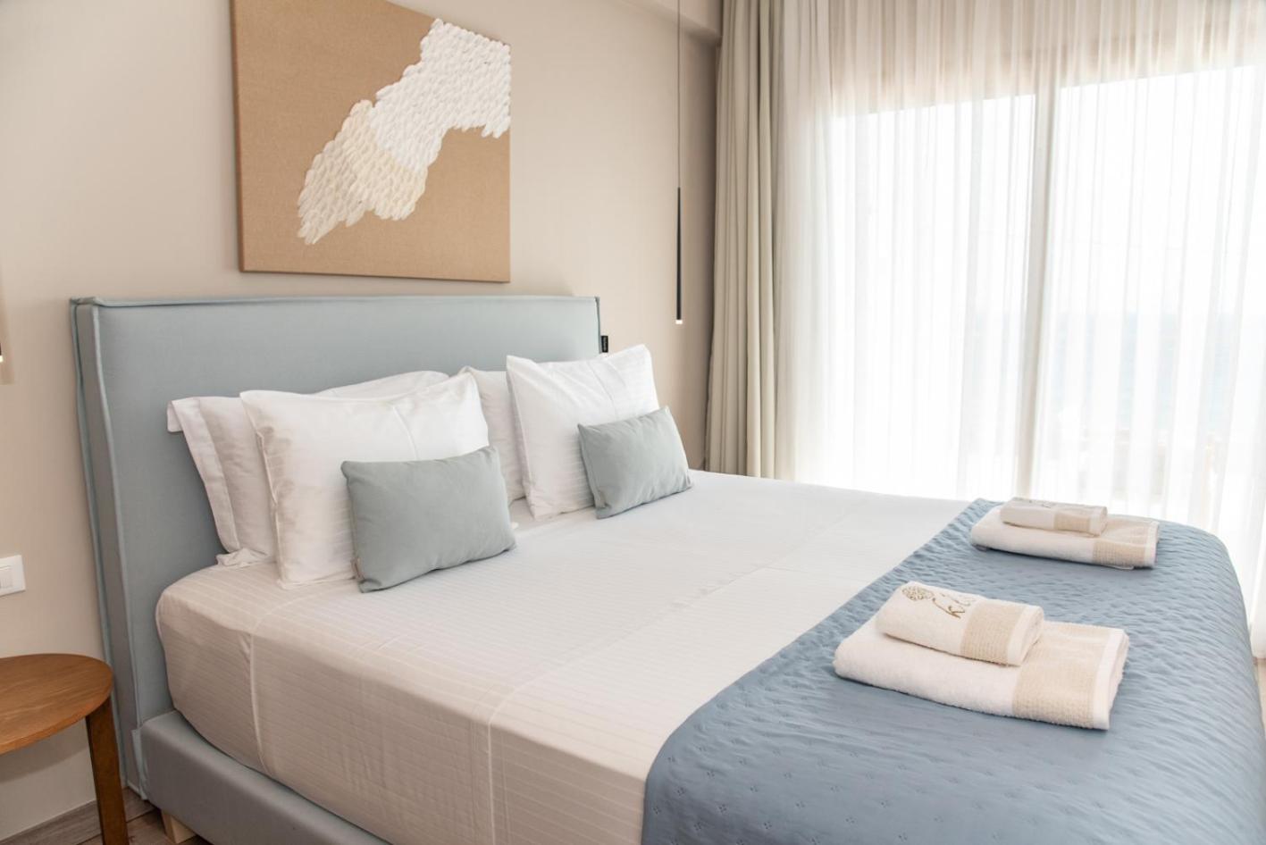 Kaiser Luxury Suites 아킬레이온 외부 사진