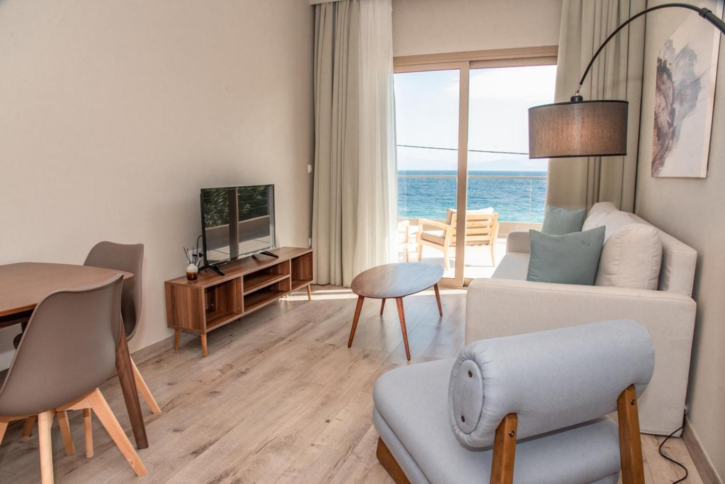 Kaiser Luxury Suites 아킬레이온 외부 사진