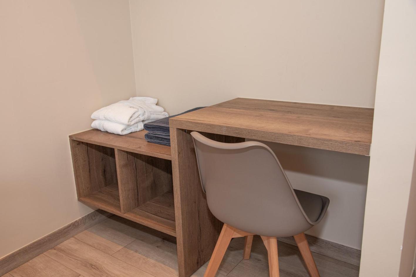 Kaiser Luxury Suites 아킬레이온 외부 사진