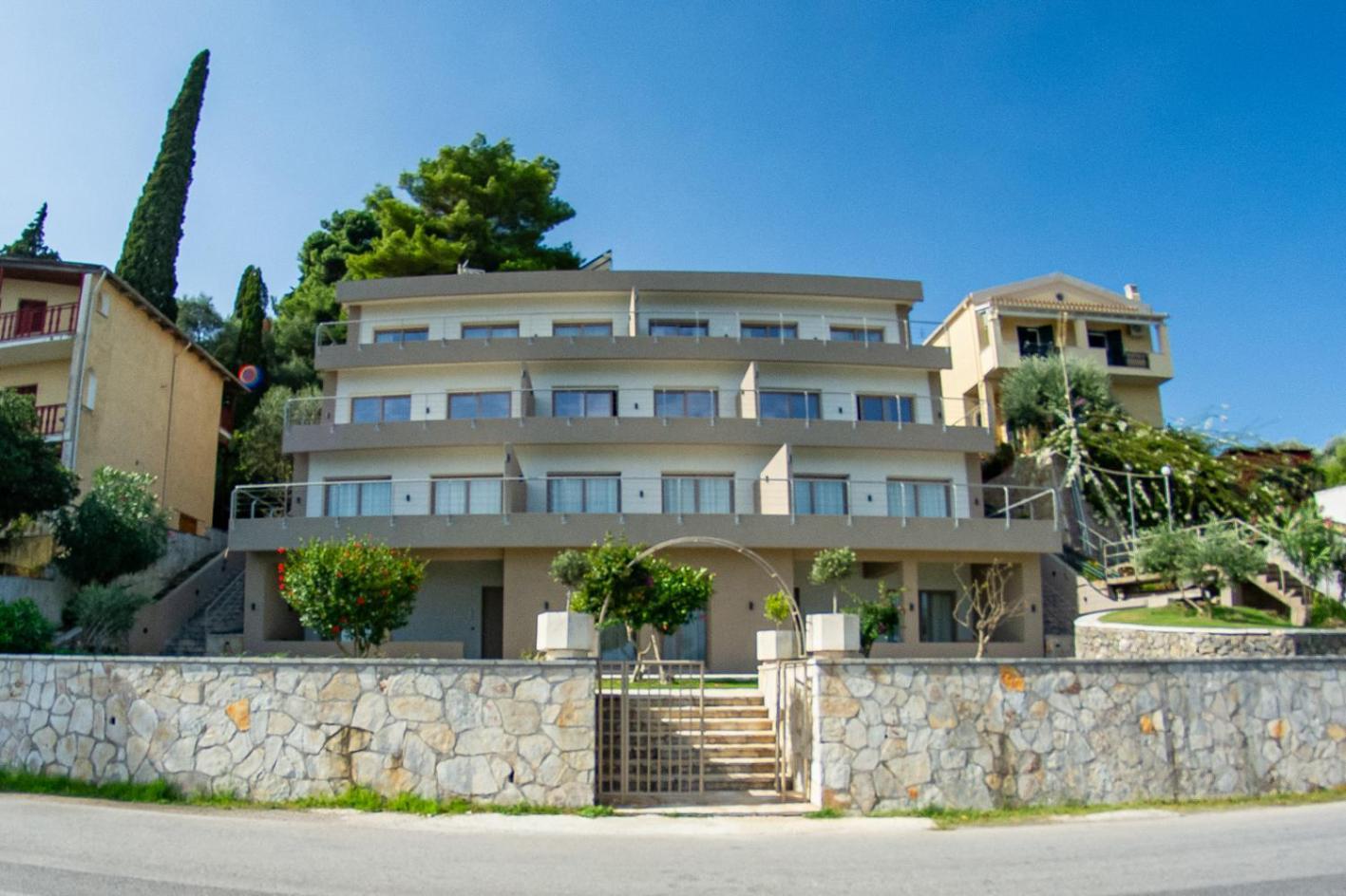 Kaiser Luxury Suites 아킬레이온 외부 사진