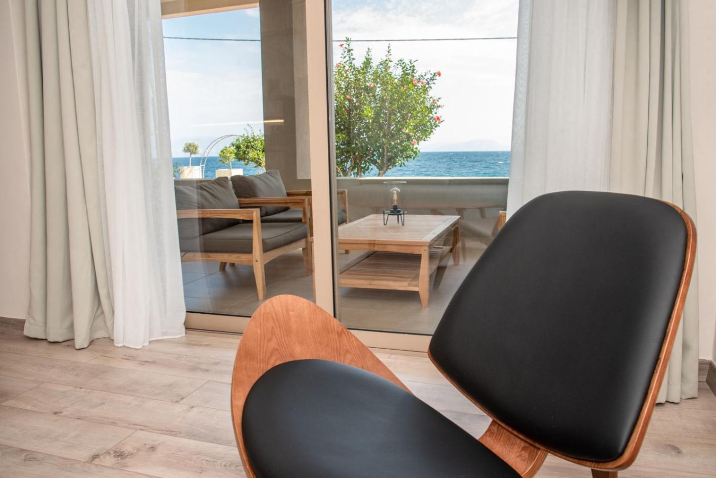 Kaiser Luxury Suites 아킬레이온 외부 사진