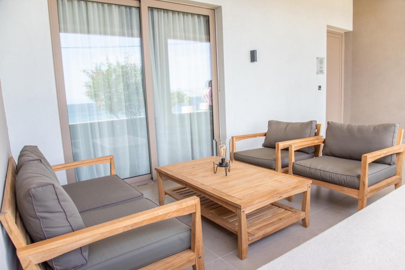 Kaiser Luxury Suites 아킬레이온 외부 사진